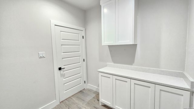 9849 VISTA CIR, San Antonio, TX 78263