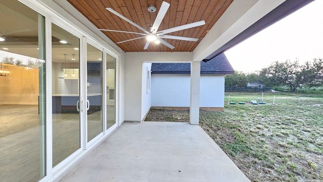 9849 VISTA CIR, San Antonio, TX 78263