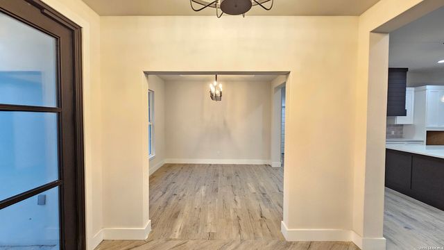 9849 VISTA CIR, San Antonio, TX 78263