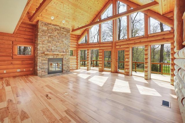 34025 Venice Park ROAD, Delafield, WI 53018