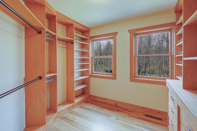 34025 Venice Park ROAD, Delafield, WI 53018