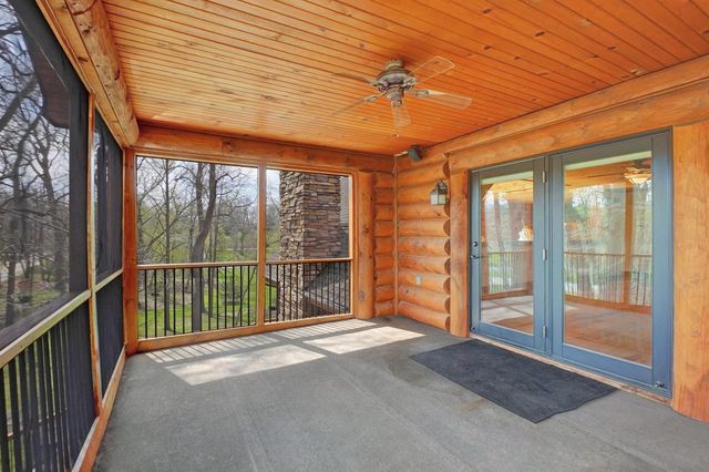 34025 Venice Park ROAD, Delafield, WI 53018