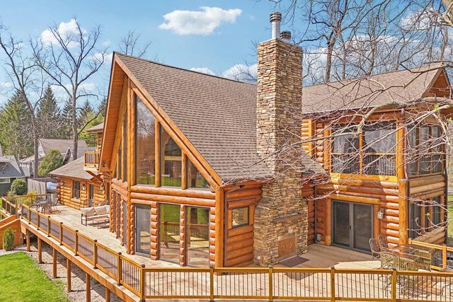 34025 Venice Park ROAD, Delafield, WI 53018