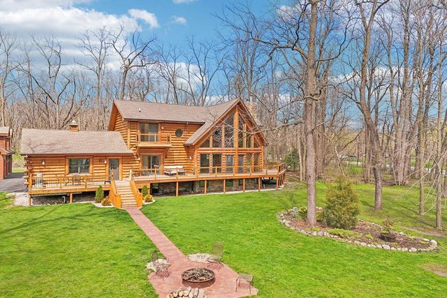 34025 Venice Park ROAD, Delafield, WI 53018