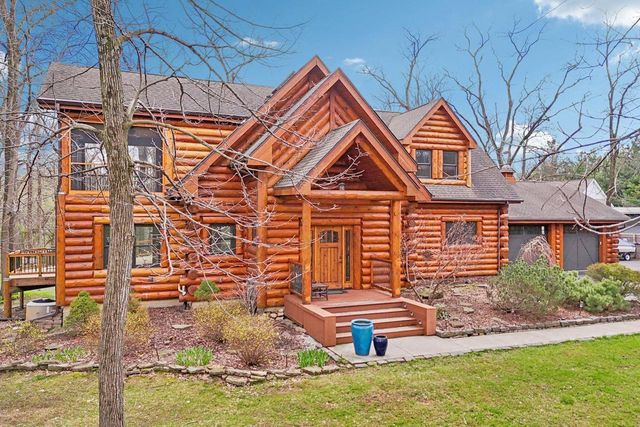 34025 Venice Park ROAD, Delafield, WI 53018