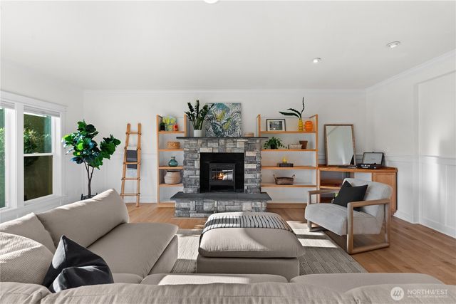 8520 David Day Drive NW, Gig Harbor, WA 98332