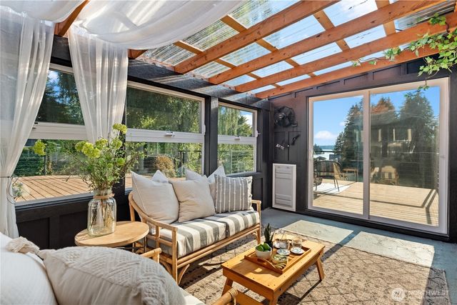 8520 David Day Drive NW, Gig Harbor, WA 98332
