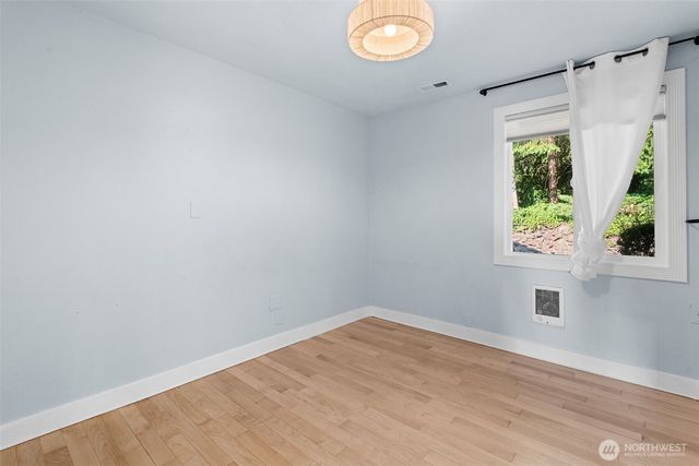8520 David Day Drive NW, Gig Harbor, WA 98332