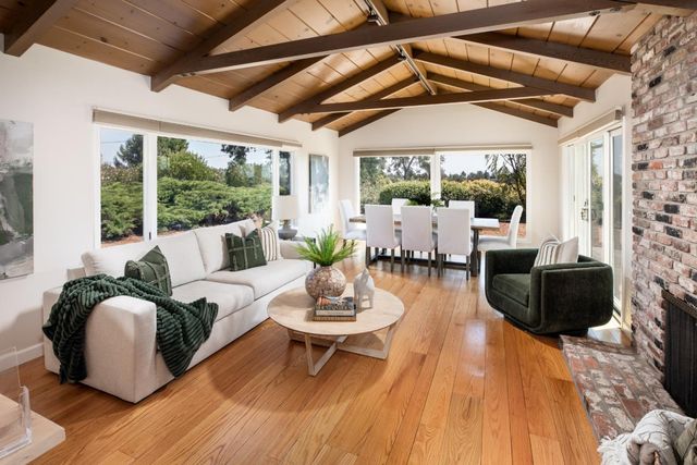 27133 Adonna Court, Los Altos Hills, CA 94022