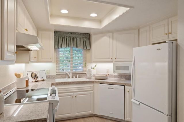 1054 Cedar Gables Drive, San Jose, CA 95118