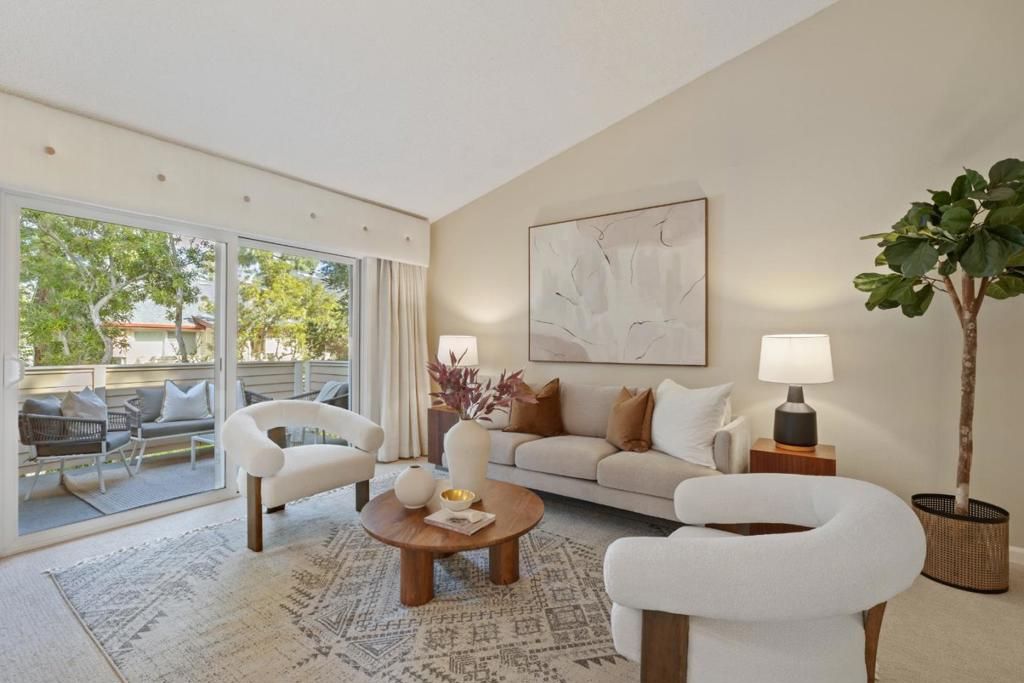 Image 5 of property listing at 1054 Cedar Gables Drive, San Jose, CA 95118