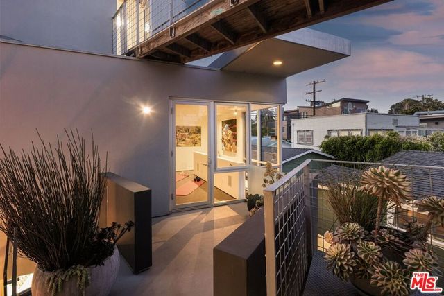 513 Grand Boulevard, Venice, CA 90291