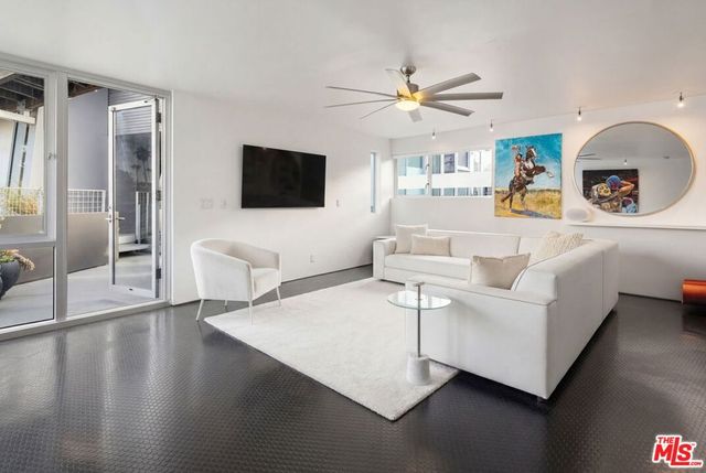 513 Grand Boulevard, Venice, CA 90291
