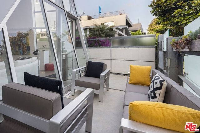 513 Grand Boulevard, Venice, CA 90291