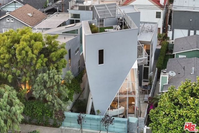 513 Grand Boulevard, Venice, CA 90291