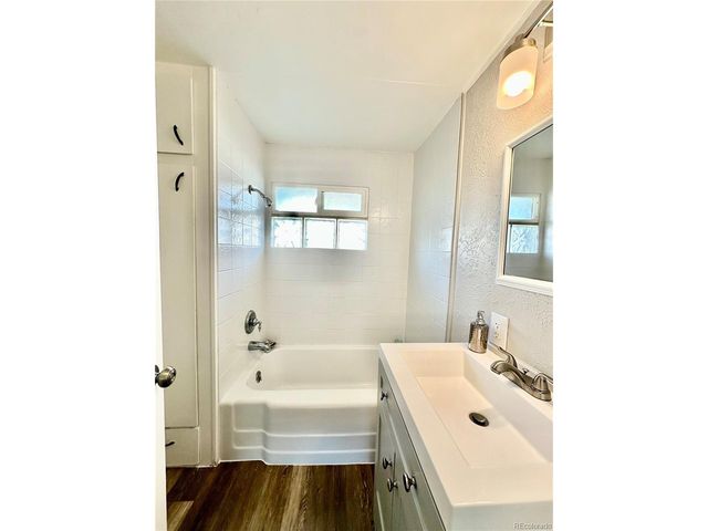 6401 E 71st Ave, Commerce City, CO 80022