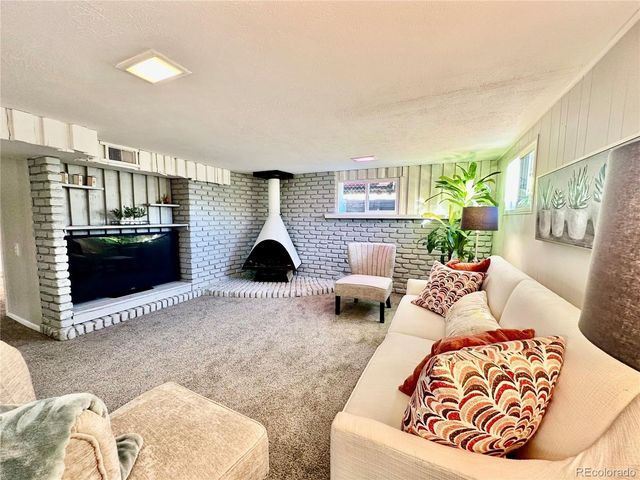 6401 E 71st Ave, Commerce City, CO 80022