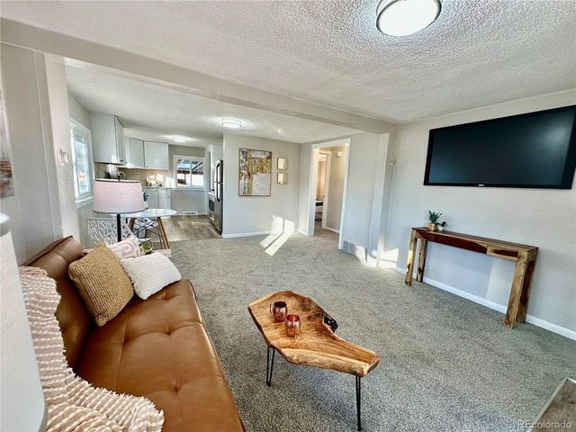 6401 E 71st Ave, Commerce City, CO 80022