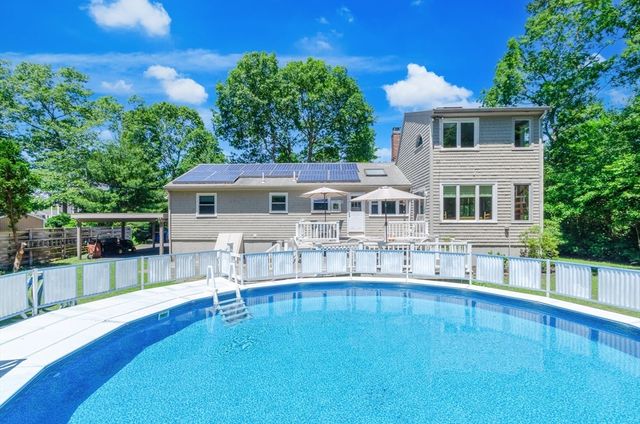 4 Wilson St, Wareham, MA 02571