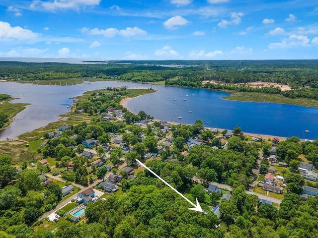 4 Wilson St, Wareham, MA 02571