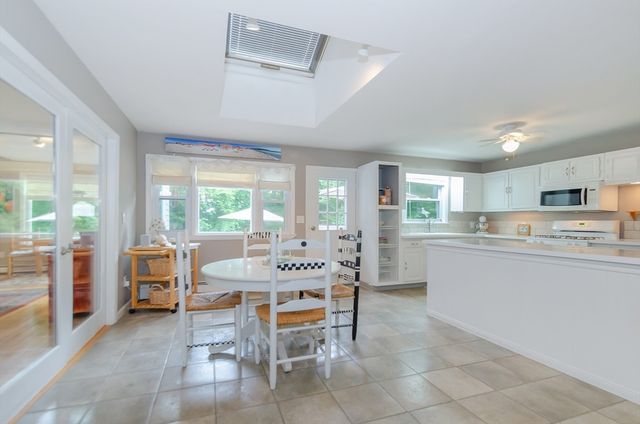 4 Wilson St, Wareham, MA 02571