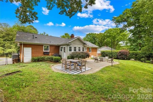2310 Rocky Knoll Drive, Charlotte, NC 28210