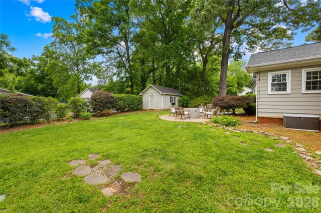 2310 Rocky Knoll Drive, Charlotte, NC 28210