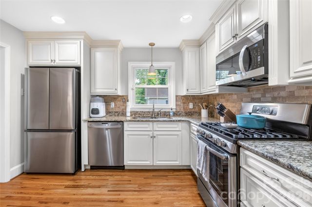 2310 Rocky Knoll Drive, Charlotte, NC 28210
