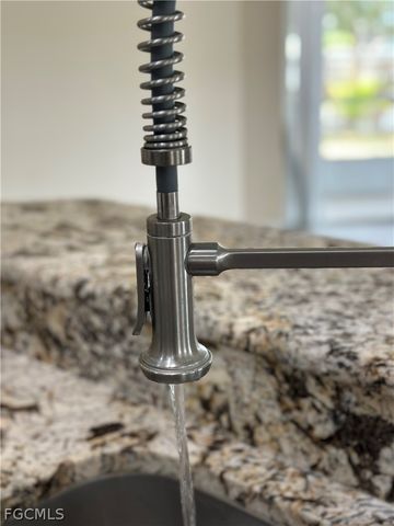 1921 NW 20th ST, Cape Coral, FL 33993