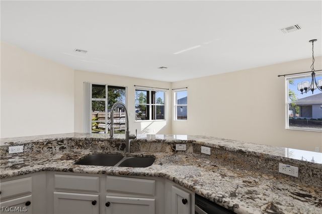 1921 NW 20th ST, Cape Coral, FL 33993