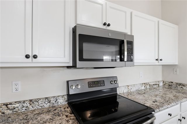 1921 NW 20th ST, Cape Coral, FL 33993