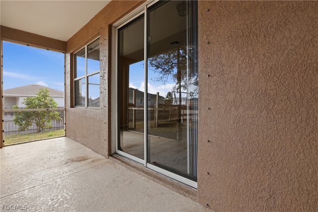 1921 NW 20th ST, Cape Coral, FL 33993