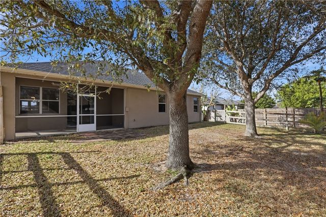 1921 NW 20th ST, Cape Coral, FL 33993