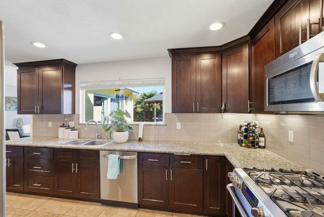 4623 Hazelwood Ave, Sacramento, CA 95821