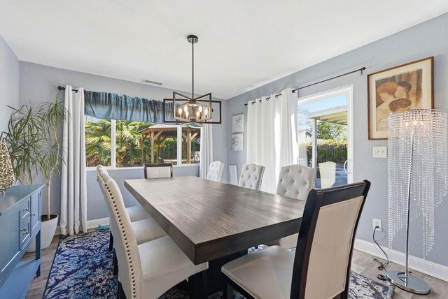 4623 Hazelwood Ave, Sacramento, CA 95821