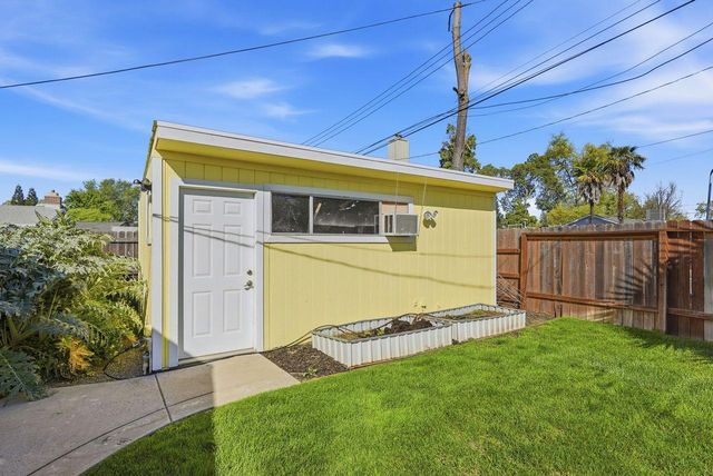 4623 Hazelwood Ave, Sacramento, CA 95821