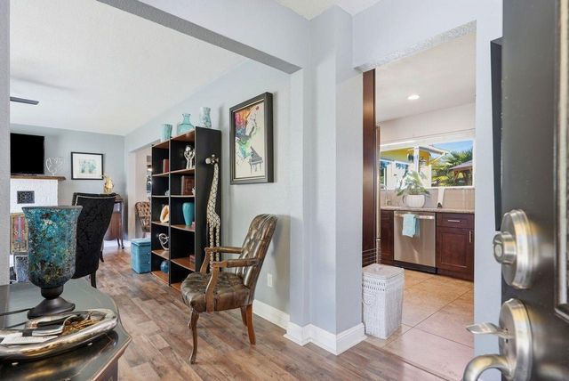 4623 Hazelwood Ave, Sacramento, CA 95821