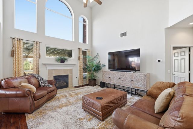 2812 Tranquilo Drive, Grand Prairie, TX 75054