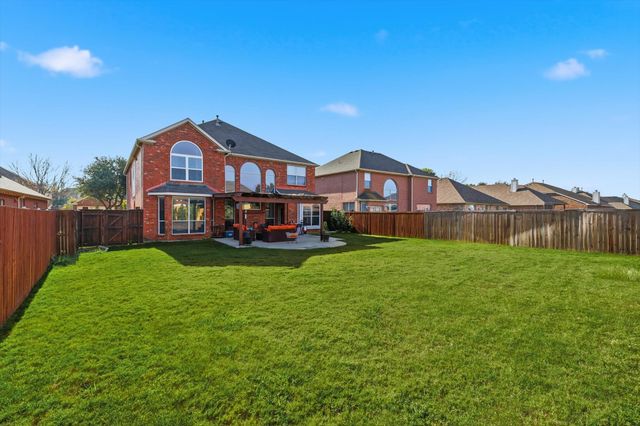 2812 Tranquilo Drive, Grand Prairie, TX 75054