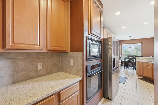 2812 Tranquilo Drive, Grand Prairie, TX 75054