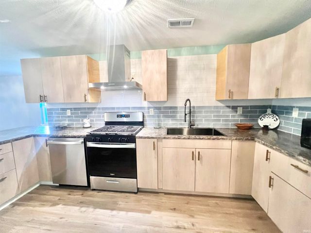 203 Beal Street, Logansport, IN 46947