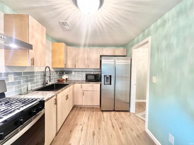 203 Beal Street, Logansport, IN 46947