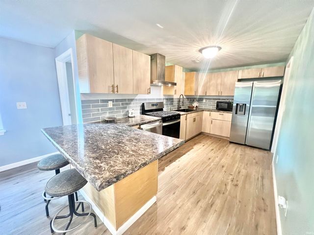 203 Beal Street, Logansport, IN 46947