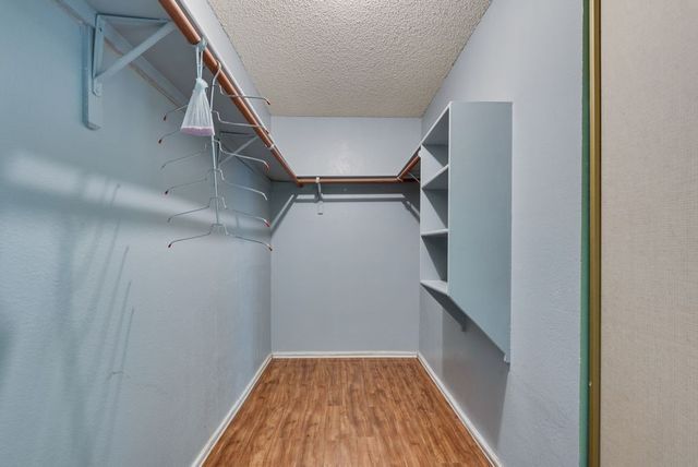 902 Ashmount Lane, Arlington, TX 76017