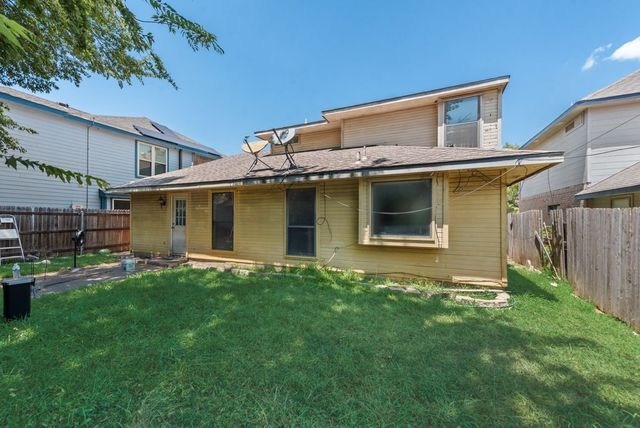 902 Ashmount Lane, Arlington, TX 76017