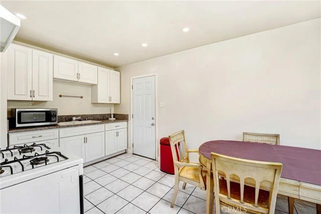 3818 W 111TH Place, Inglewood, CA 90303