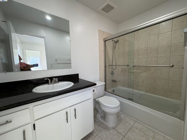 27769 Pistachio CT., Hayward, CA 94544