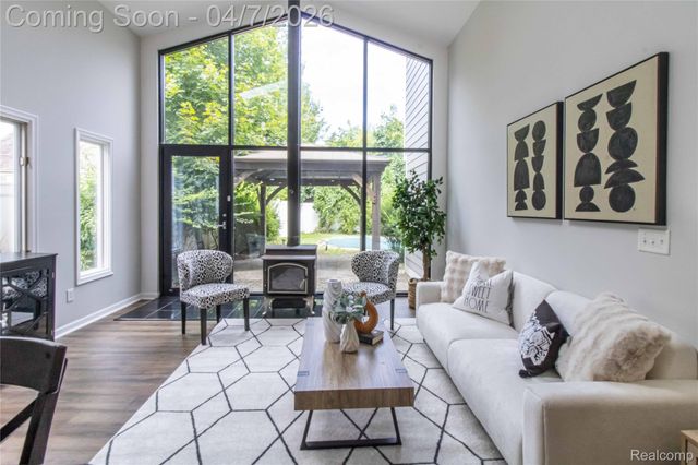 1834 Fairview Street, Birmingham, MI 48009