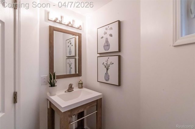 1834 Fairview Street, Birmingham, MI 48009