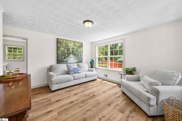 100 Whitener Avenue, Spartanburg, SC 29306
